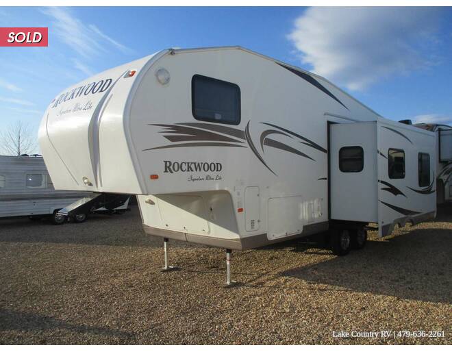 2010 Rockwood Signature Ultra Lite 8280WS Fifth Wheel at Lake Country RV STOCK# A1832779 Photo 4