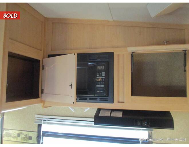 2010 Rockwood Signature Ultra Lite 8280WS Fifth Wheel at Lake Country RV STOCK# A1832779 Photo 33