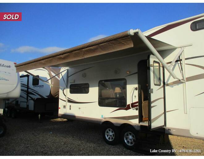 2010 Rockwood Signature Ultra Lite 8280WS Fifth Wheel at Lake Country RV STOCK# A1832779 Photo 2