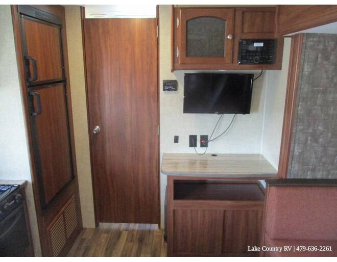 2016 Heartland North Trail Ultra-Lite 21FBS Travel Trailer at Lake Country RV STOCK# GE305555 Photo 33