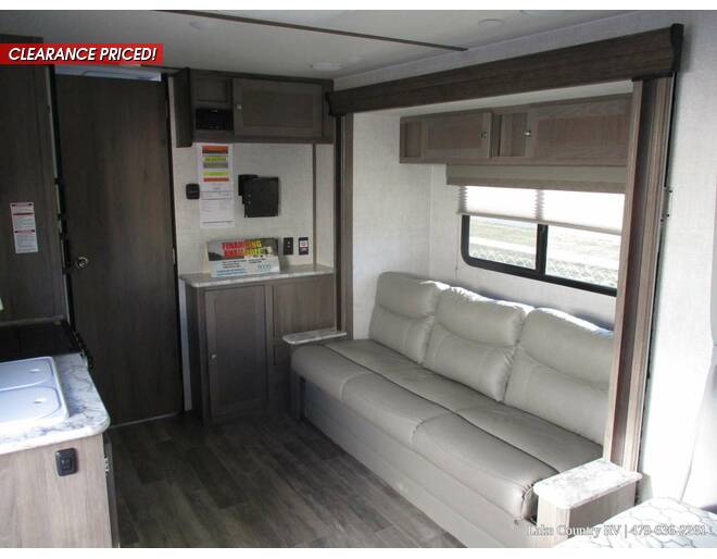 2021 Gulf Stream Envision SVT Series 21QBS Travel Trailer at Lake Country RV STOCK# XM3045522 Photo 18
