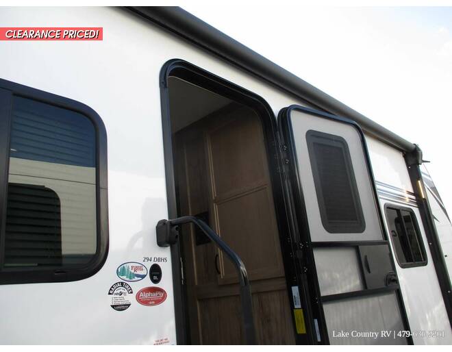 2022 Palomino SolAire Ultra Lite 294DBHS Travel Trailer at Lake Country RV STOCK# NN058169 Photo 21