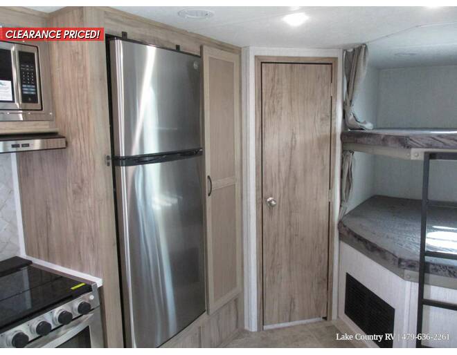 2022 Palomino SolAire Ultra Lite 294DBHS Travel Trailer at Lake Country RV STOCK# NN058169 Photo 46