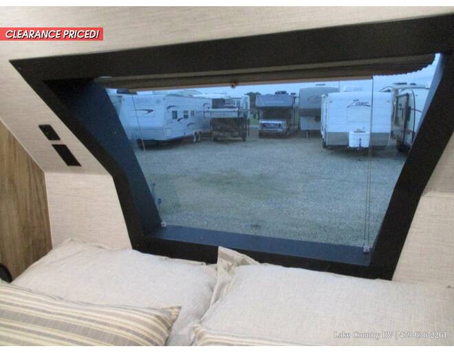 2022 Palomino SolAire Ultra Lite 243BHS Travel Trailer at Lake Country RV STOCK# NN058159 Photo 42