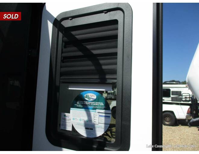 2022 Palomino Backpack Hard Side HS750 Truck Camper at Lake Country RV STOCK# NN116507 Photo 18