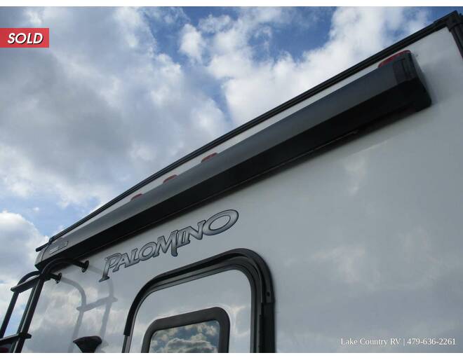 2023 Palomino Backpack Hard Side MAX HS2902 Truck Camper at Lake Country RV STOCK# PN117429 Photo 15