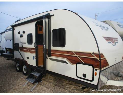 2023 Gulf Stream Vintage Cruiser 23MBS Travel Trailer at Lake Country RV STOCK# P7066330 Exterior Photo