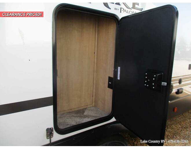 2023 Palomino SolAire Ultra Lite 258RBSS Travel Trailer at Lake Country RV STOCK# PN059266 Photo 17