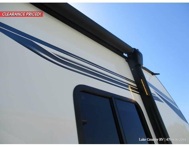2023 Palomino SolAire Ultra Lite 258RBSS Travel Trailer at Lake Country RV STOCK# PN059266 Photo 28