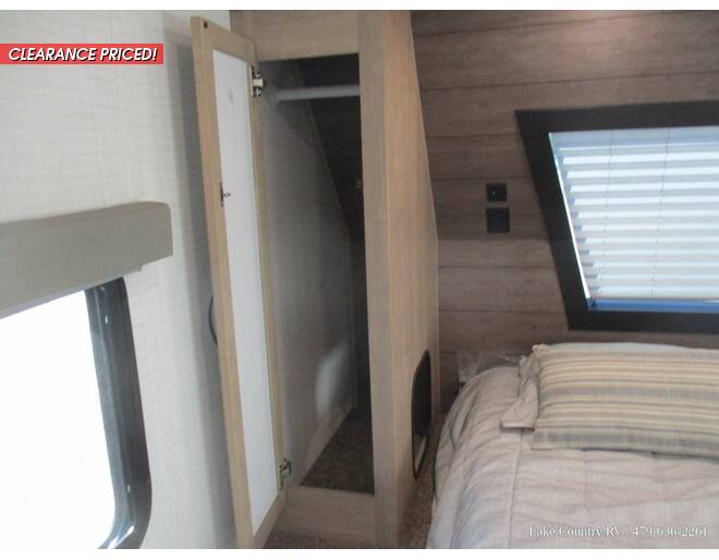 2023 Palomino SolAire Ultra Lite 258RBSS Travel Trailer at Lake Country RV STOCK# PN059266 Photo 31