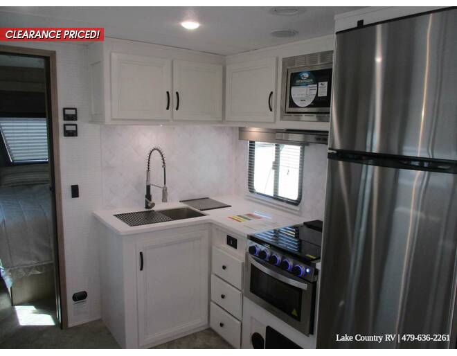 2023 Palomino SolAire Ultra Lite 258RBSS Travel Trailer at Lake Country RV STOCK# PN059266 Photo 40