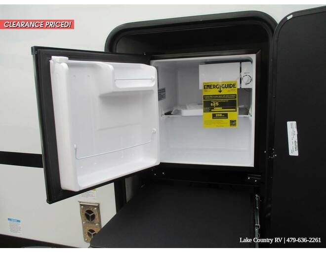 2022 Palomino SolAire Ultra Lite 242RBS Travel Trailer at Lake Country RV STOCK# NN058708 Photo 18
