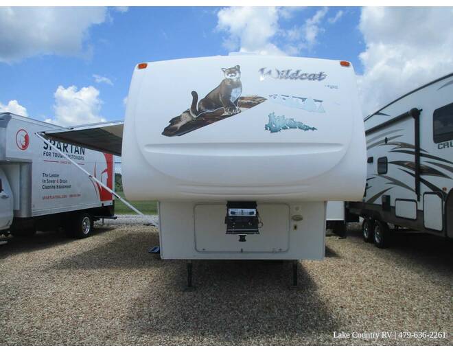 2005 Wildcat 31QBH Fifth Wheel at Lake Country RV STOCK# 75v010353 Photo 3