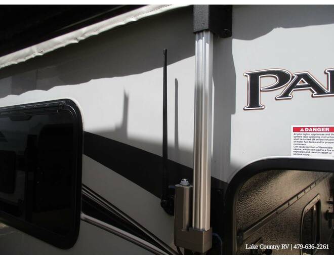 2021 Palomino Backpack Soft Side SS1240 Truck Camper at Lake Country RV STOCK# 8MN112973 Photo 7