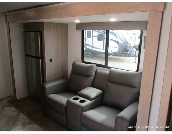 2023 Palomino SolAire Ultra Lite 242RBS Travel Trailer at Lake Country RV STOCK# PN059298 Photo 28