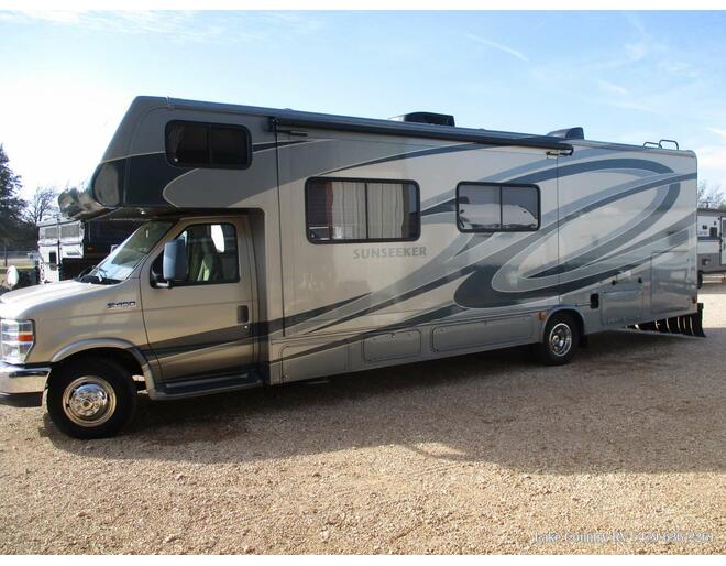 2012 Sunseeker Ford 3010DS Class C at Lake Country RV STOCK# CF021977 Exterior Photo